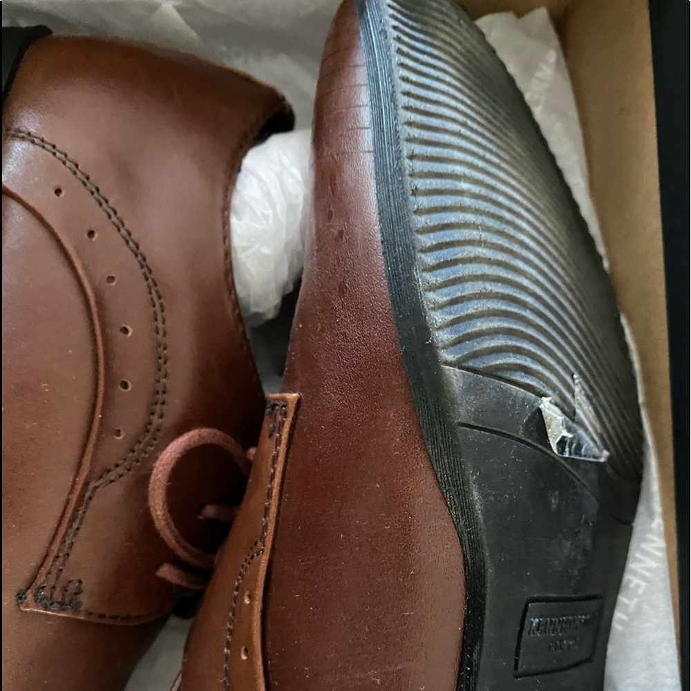 Kenneth Cole shoes size 2